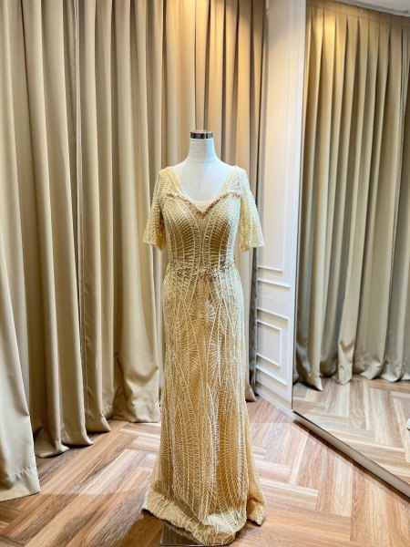 Gaun sewa CELRA.id Gold 24, warna gold