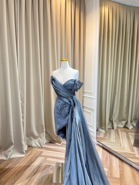 Gaun sewa CELRA.id Grey 04, warna abu-abu