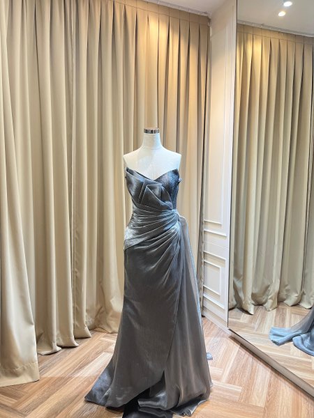 Gaun sewa CELRA.id Grey 10, warna abu-abu